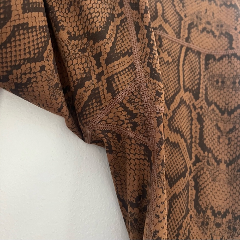 VARLEY | Luna 25 Leggings in Burnt Snake | L - Picture 3 of 5